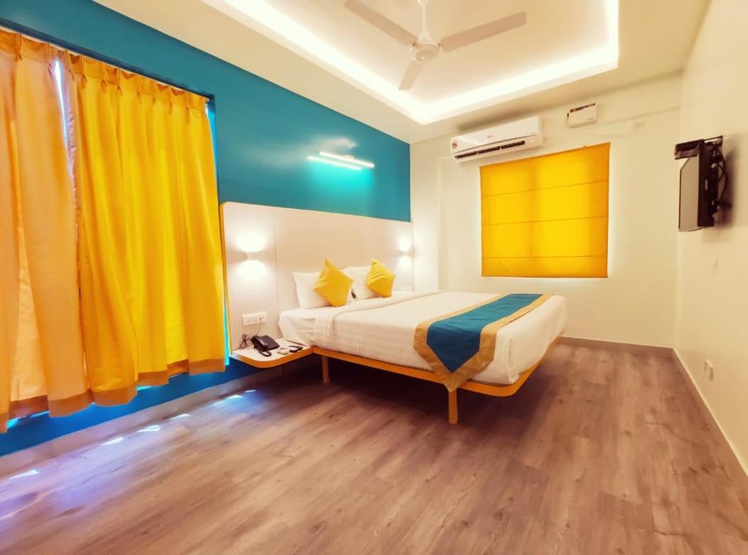 Dbrooks Elite Hotel Bangalore Exterior photo