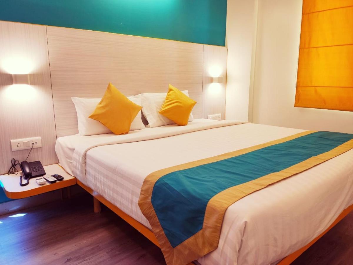 Dbrooks Elite Hotel Bangalore Exterior photo