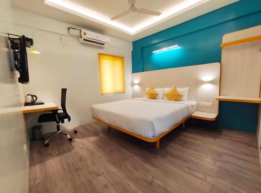 Dbrooks Elite Hotel Bangalore Exterior photo